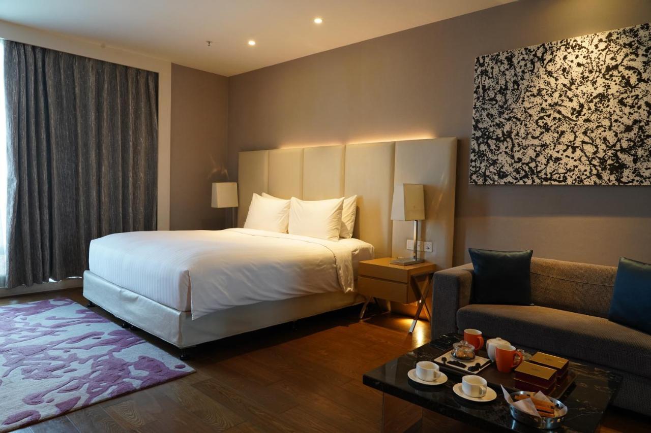 Marriott Executive Apartments Hyderabad Exterior foto